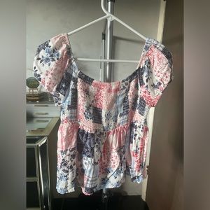 OFF THE SHOULDER TOP